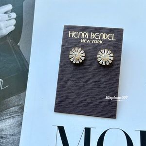 Henri bendel flower earrings